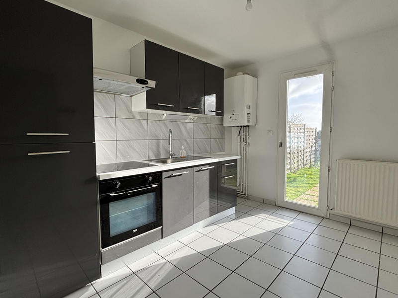 Maison - 83 m² - 4 pièces