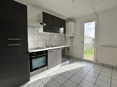 Maison - 83 m² - 4 pièces