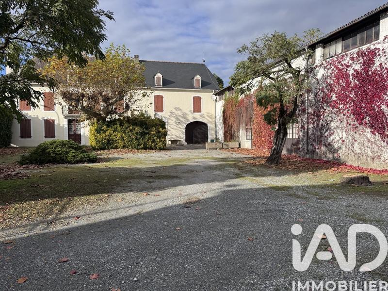 Maison - 283 m² - 7 pièces