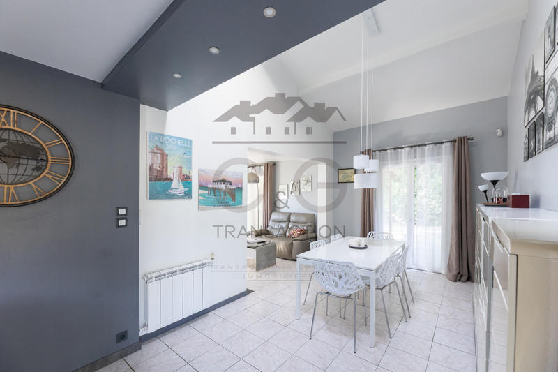 Maison - 159 m² - 6 pièces