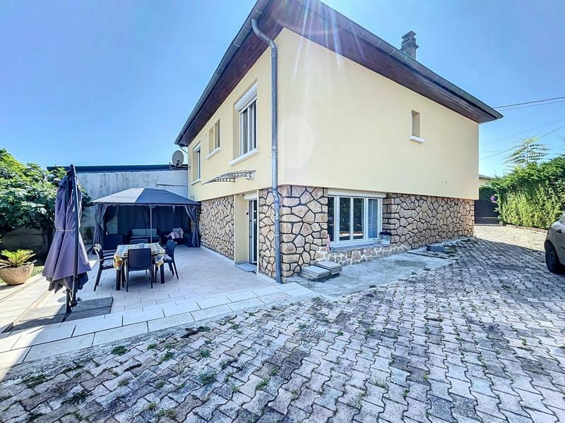 Maison - 197 m² - 6 pièces