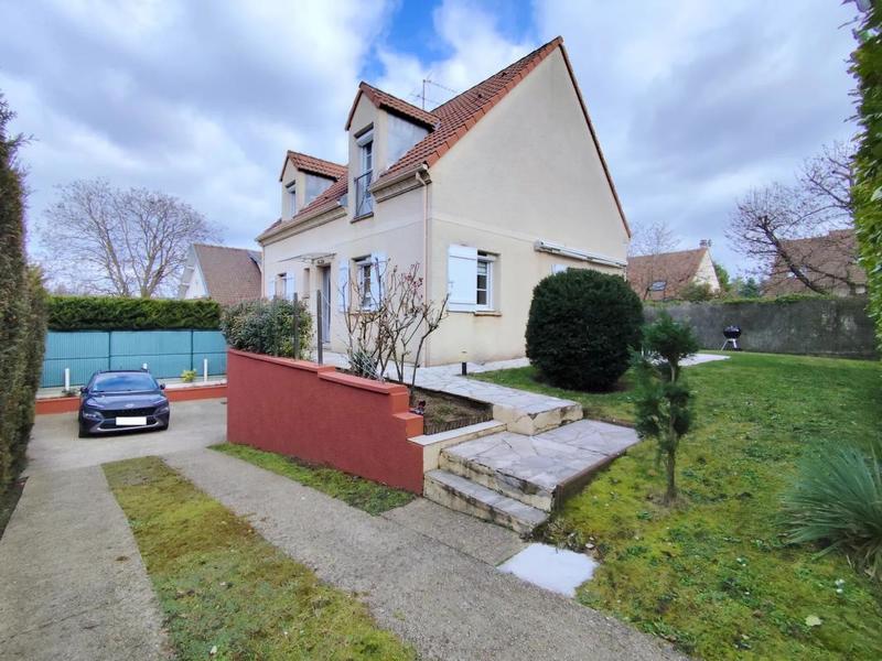 Maison - 110 m² - 5 pièces