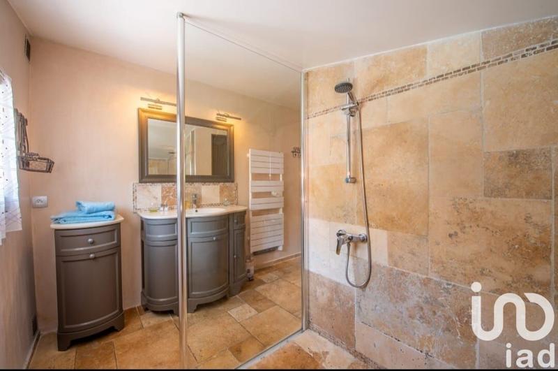 Maison - 264 m² - 7 pièces