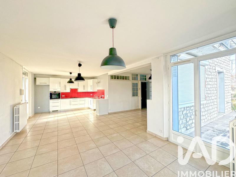 Maison - 138 m² - 6 pièces