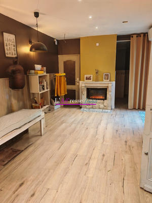 Maison traditionnelle - 182 m² - 7 pièces