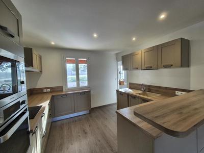 Maison - 137 m² - 5 pièces