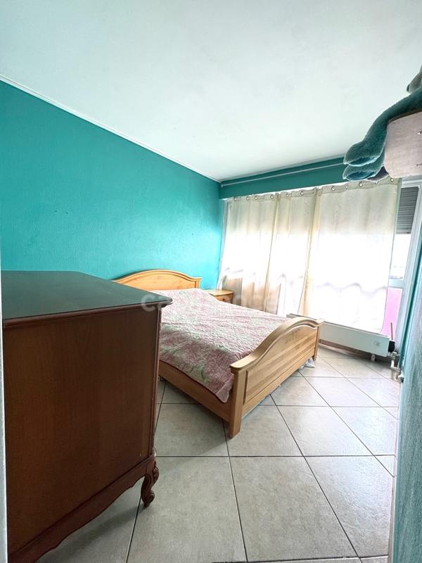 Appartement - 83 m² - 5 pièces