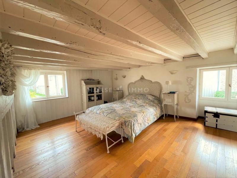 Maison de domaine équestre - 208 m² - 5 pièces