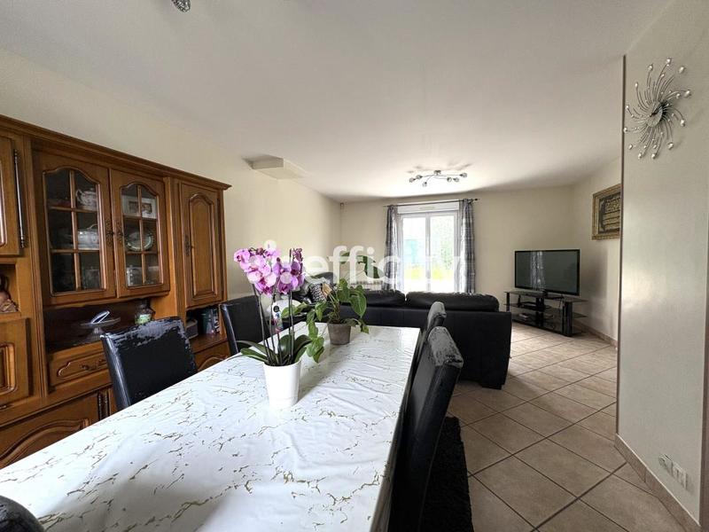 Maison - 90 m² - 5 pièces