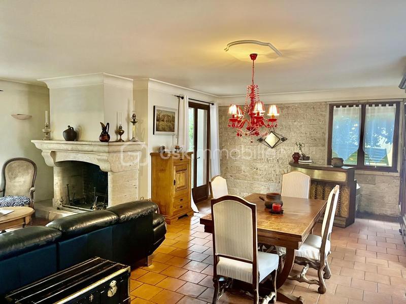 Villa - 180 m² - 8 pièces