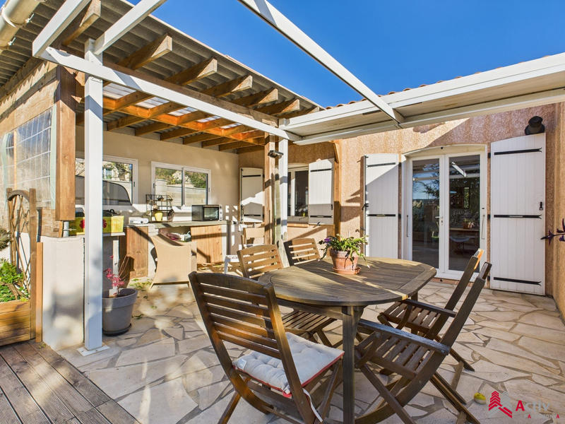 Maison - 87 m² - 4 pièces