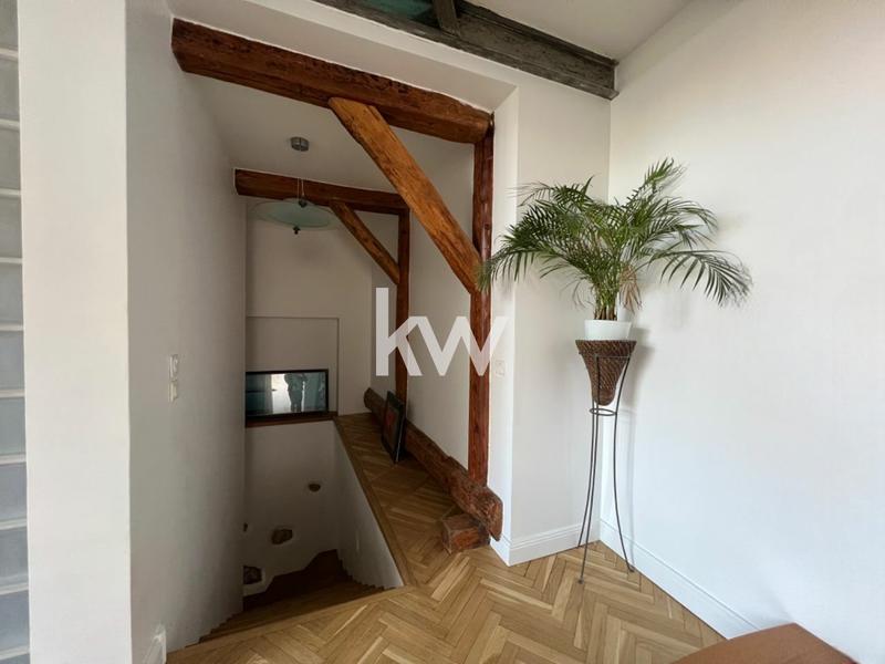 Maison de ville - 213 m² - 7 pièces