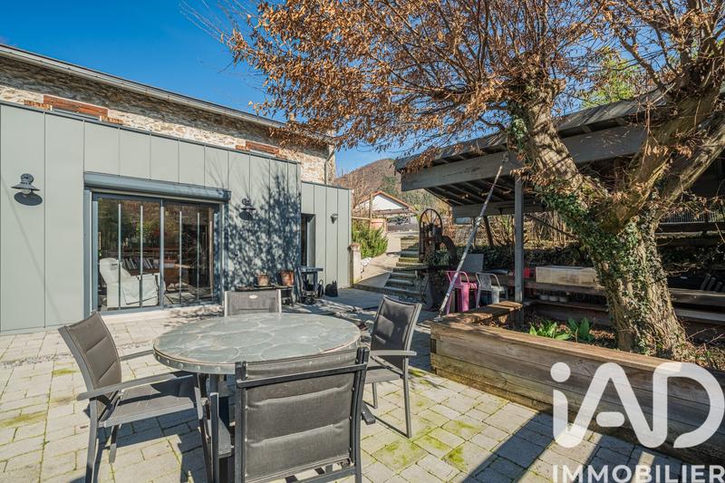 Maison - 177 m² - 6 pièces