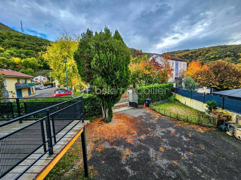 Appartement - 100 m² - 4 pièces