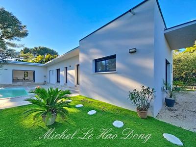 Maison - 173 m² - 6 pièces