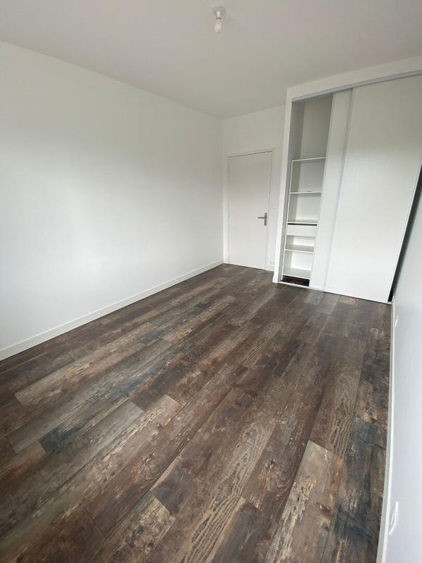 Immeuble de bureaux - 200 m² - 8 pièces