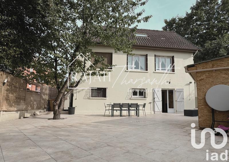 Maison - 160 m² - 5 pièces