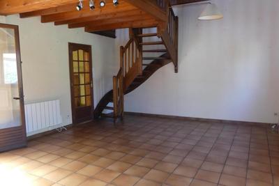 Maison traditionnelle - 95 m² - 4 pièces