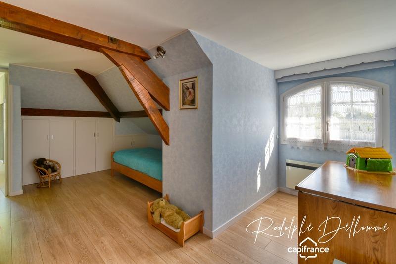 Maison - 187 m² - 7 pièces