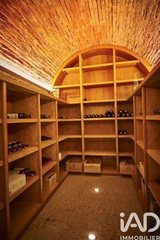 Maison - 240 m² - 6 pièces