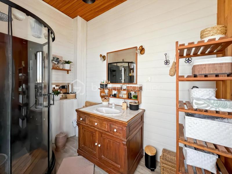 Maison traditionnelle - 153 m² - 6 pièces