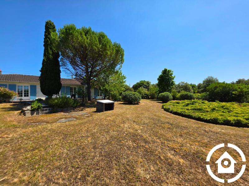 Maison - 179 m² - 8 pièces