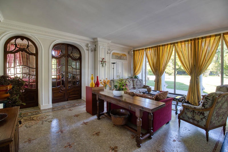 Château - 660 m² - 12 pièces