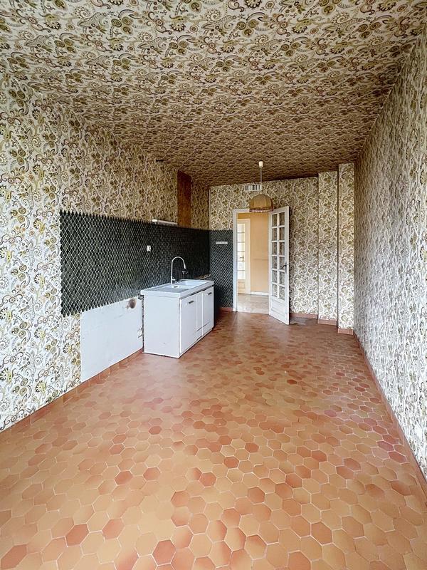 Appartement - 122 m² - 5 pièces