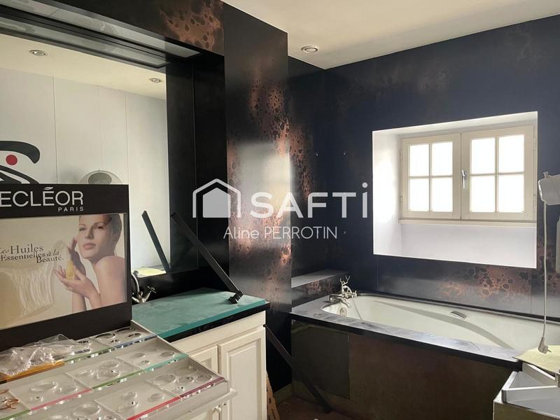 Local commercial - 313 m² - 8 pièces