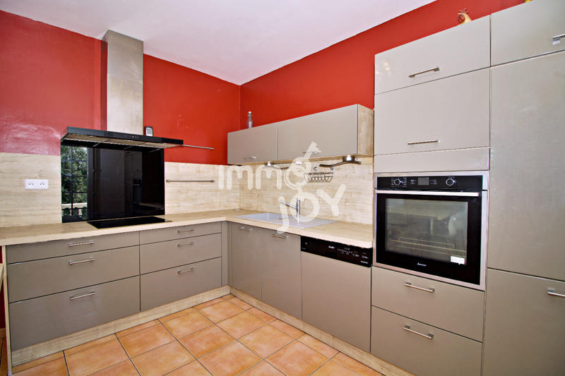 Maison - 130 m² - 6 pièces