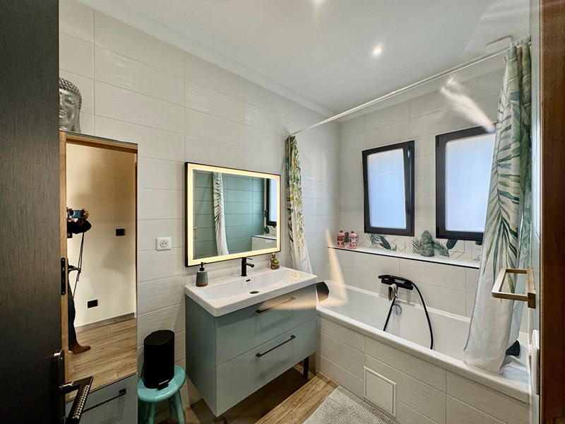 Appartement - 83 m² - 3 pièces