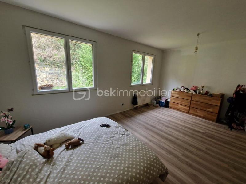 Maison - 167 m² - 6 pièces