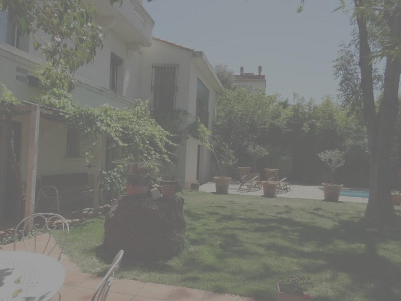 Maison - 230 m² - 6 pièces