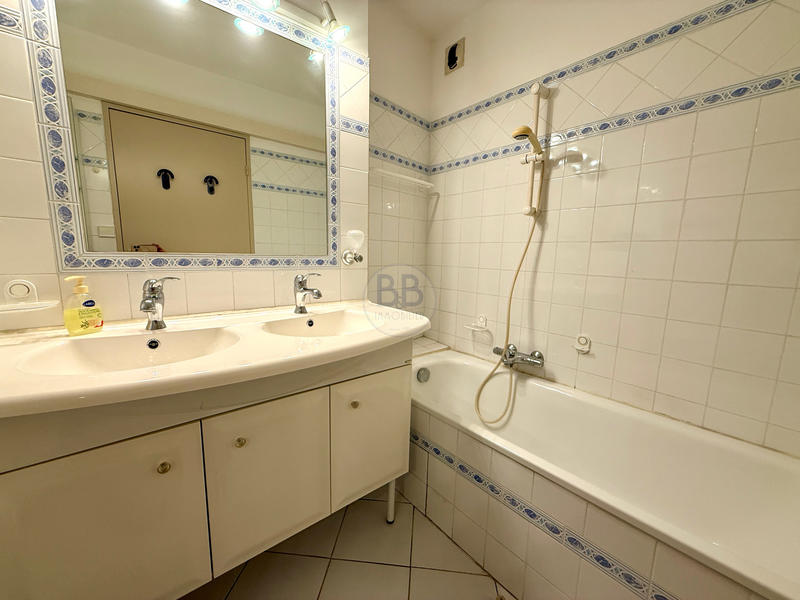 Appartement - 72 m² - 3 pièces