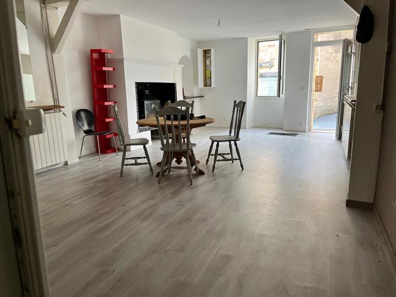 Maison - 95 m² - 4 pièces