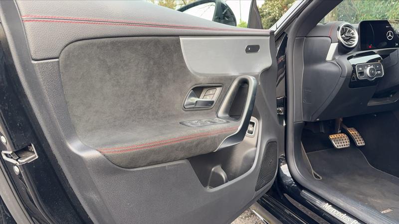 Mercedes Cla Shooting Brake II 250 e 218 Hybride Bva8 Amg Line - Automatique Toit ouvrant