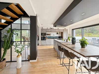 Maison - 127 m² - 5 pièces