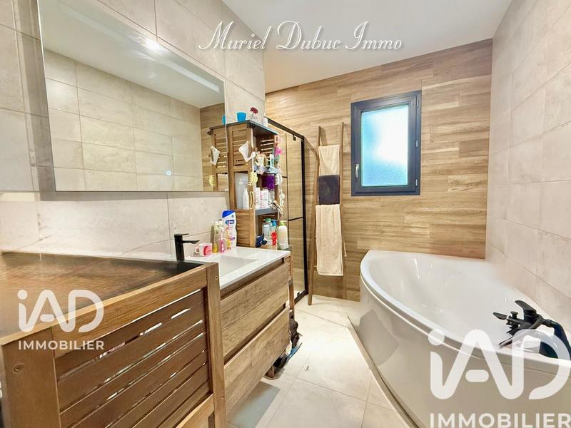 Maison - 92 m² - 4 pièces