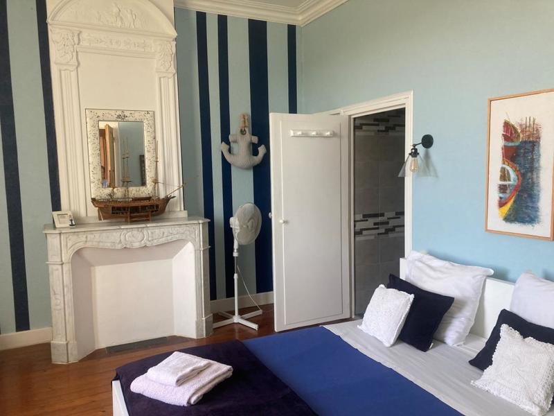 Maison de maîtres - 300 m² - 12 pièces