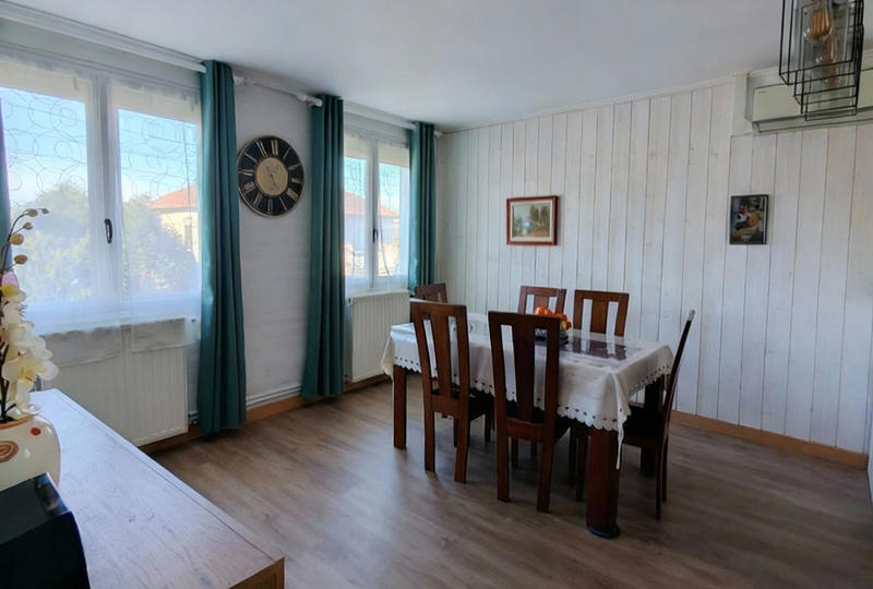 Maison - 92 m² - 4 pièces