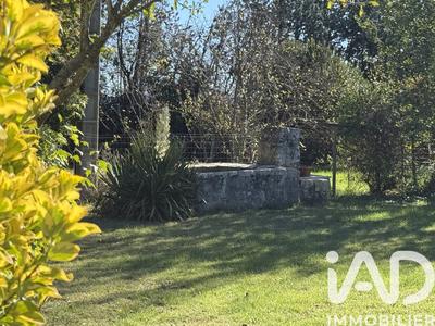 Maison - 250 m² - 8 pièces