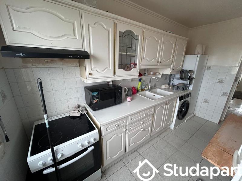 Chambre - 14 m² - 1 pièce