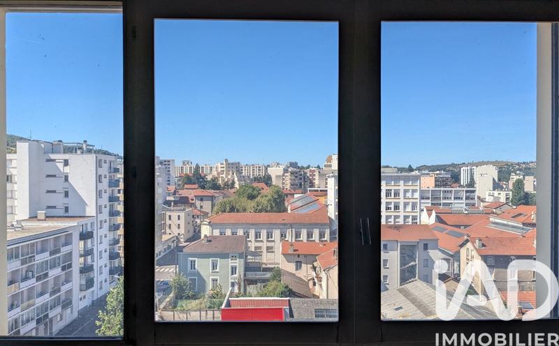 Appartement - 81 m² - 3 pièces