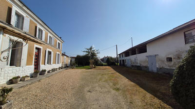 Maison - 142 m² - 8 pièces