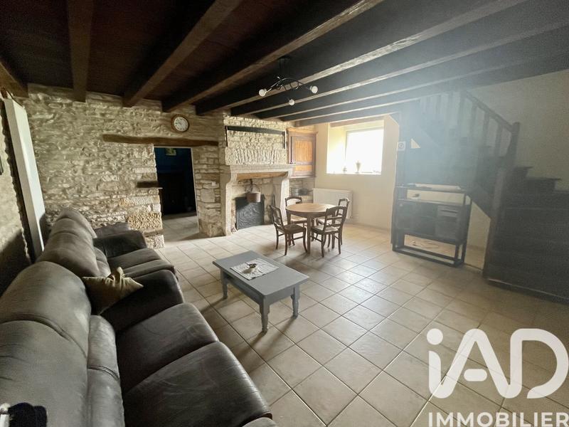 Maison - 256 m² - 8 pièces