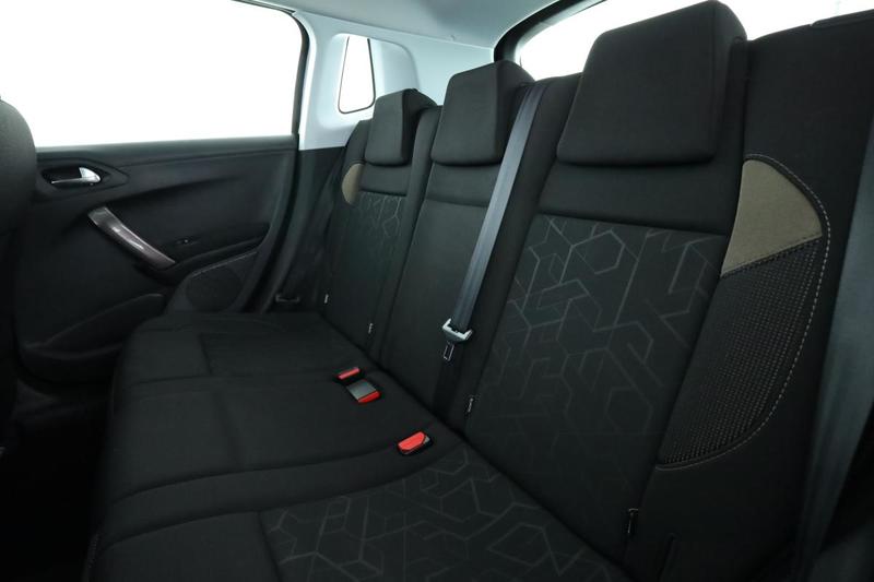 Peugeot 2008 1.2 PureTech Active 110 ch