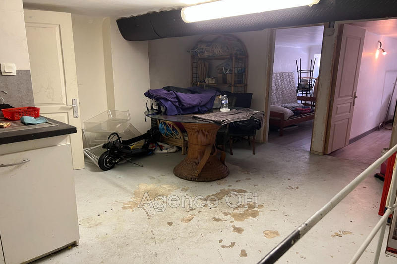 Local commercial - 92 m² - 3 pièces