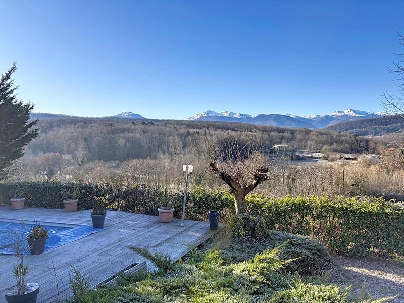 Maison - 110 m² - 4 pièces