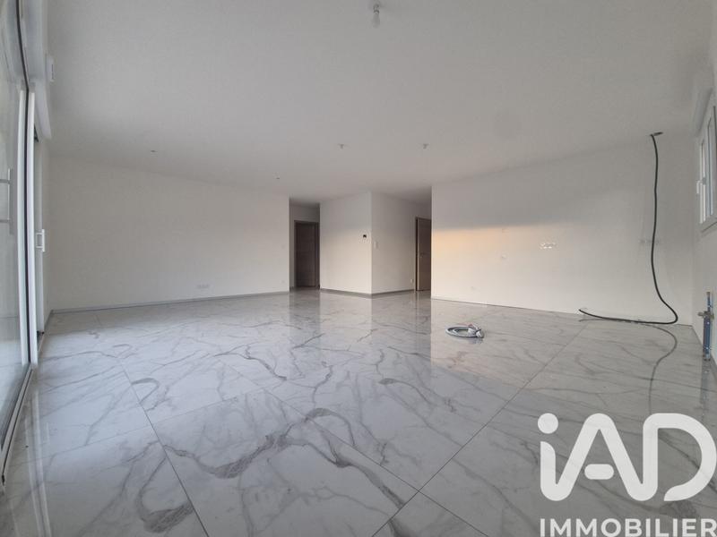 Maison - 99 m² - 4 pièces