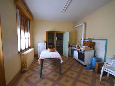 Maison - 180 m² - 6 pièces